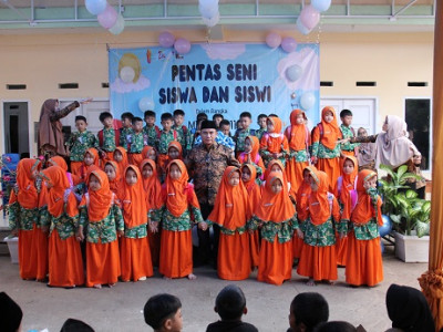 pentas seni